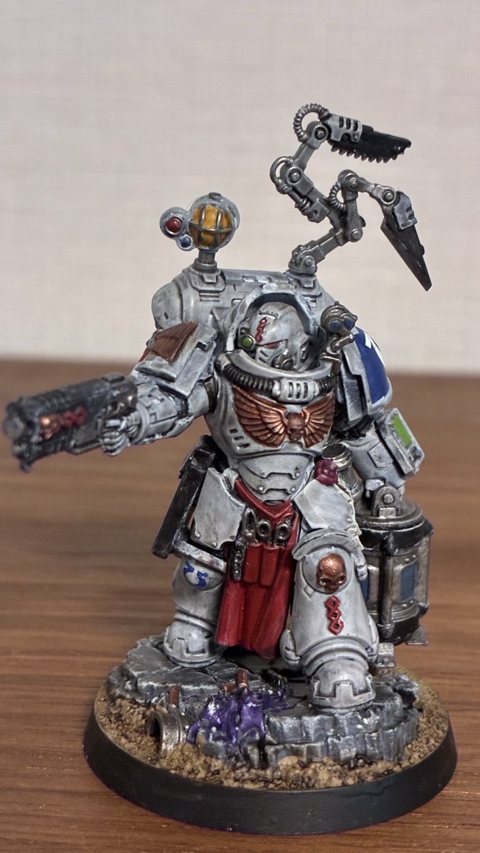 LIbrarianTnks's tweet image. 11版に向けてペースアップ！（同時進行）

中隊長タイタス！
アポセカリー・バイオロジス！
テックマリーン！
戦隊みたい笑

次はインファントリー塗ろうかな
#ウォーハンマー
#warhammer
#warhammer40000
#warhammer40k