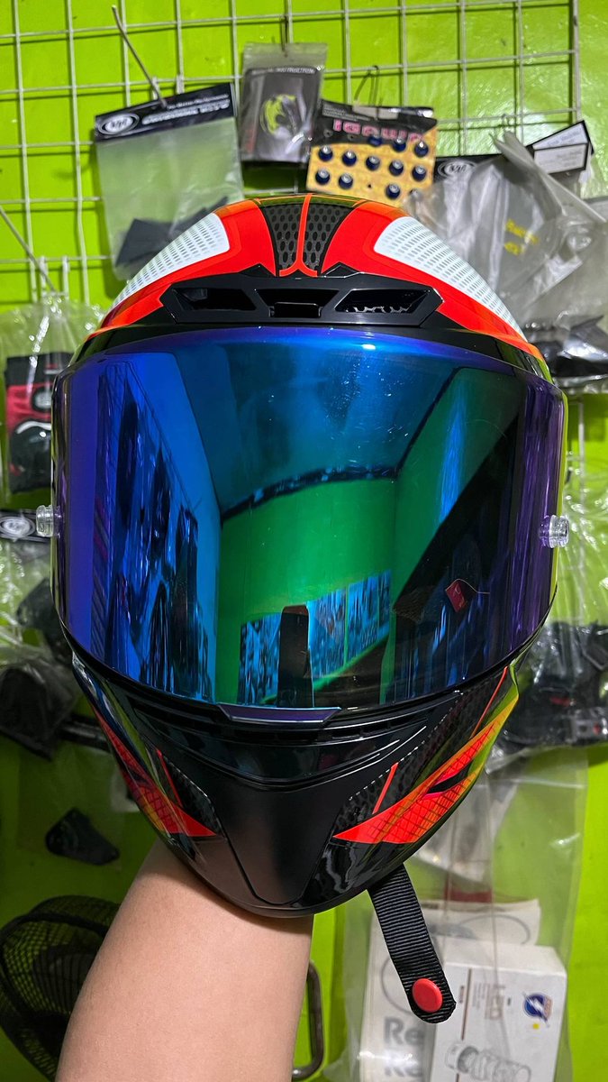 daraify's tweet photo. Ganti visor biru cakep cakep juga ya
#helmfullface #kyt #fetish https://t.co/34n2FzncnW