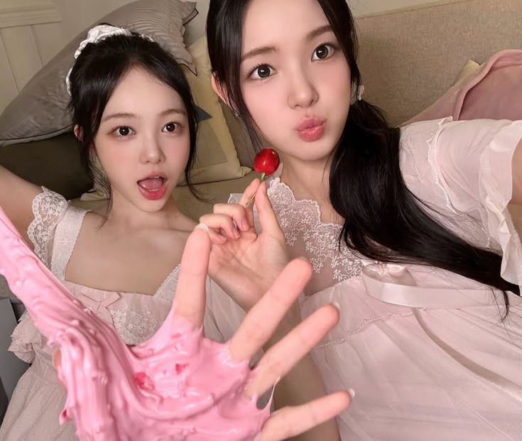 MESKI TELAT TAPI HEPPI BIRTHDAYYY CAKEPKU <a href="/bitterswetts/">Echa</a>