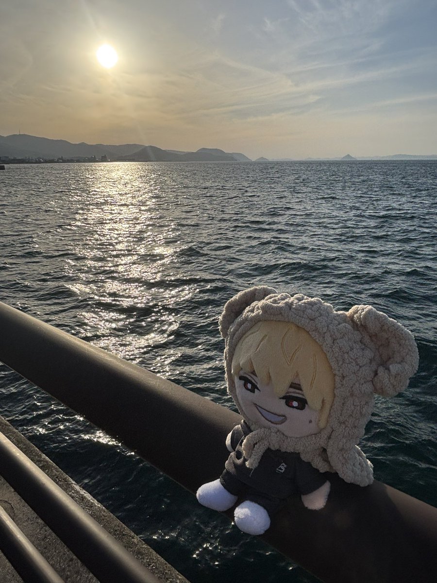 棚からしず餅 tweet media