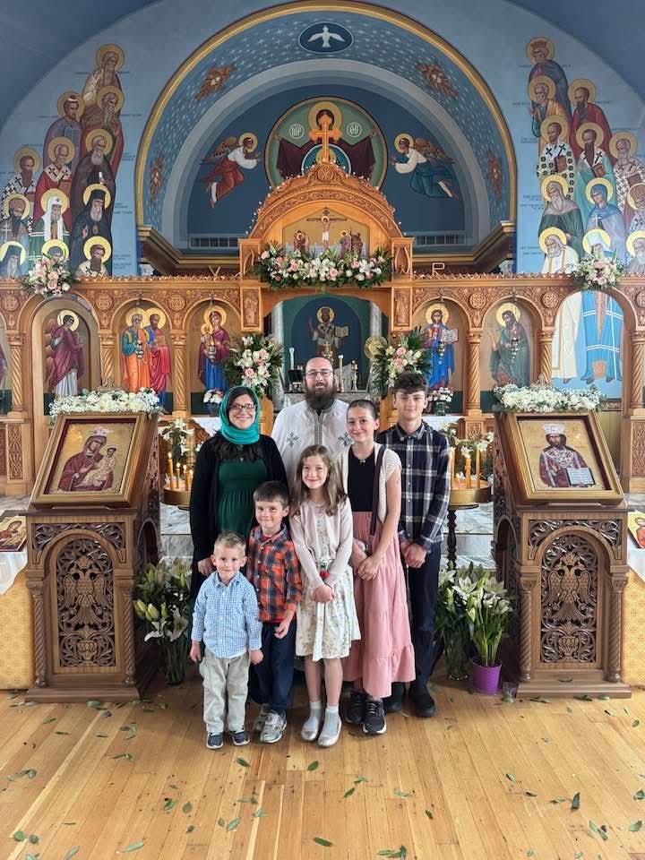 thaddeusthought's tweet image. So blessed to be with Fr Paul and his wonderful family 🙏

God sends extra sick people like me extra strong doctors 💪 

Christ is risen! ☦️