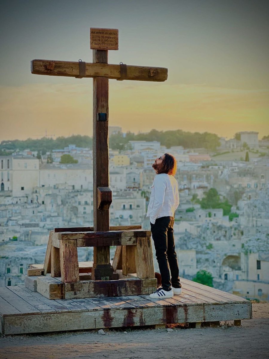 CatholicQuote12's tweet photo. “The Cross is no longer something I look at it is something I carry within me.”

Actor Jonathan Roumie https://t.co/aBRsUQ5tZg