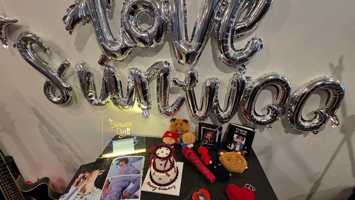 Vnrunnowvne's tweet photo. @SUNcloudsEnt
Decornya cakep🥰🥰 https://t.co/x8MoXxfPVl