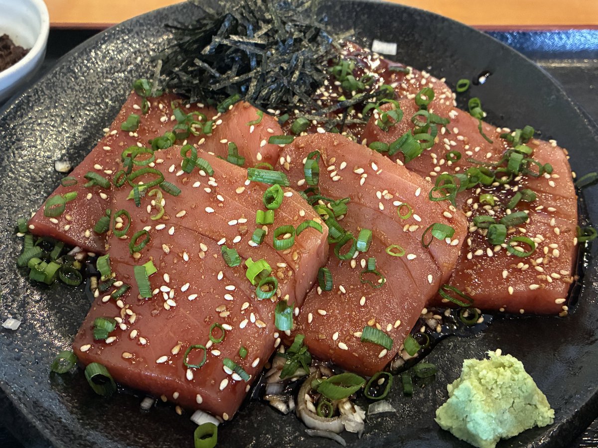 tsakurai1215's tweet image. 生まぐろ専門店 久六 : 千葉県銚子市
上づけ定食 : ????円

得意先様に連れてきてもらった高級店！
初めての生まぐろに感動🥺🥺🥹
銚子に来たら是非是非❣️
#生まぐろ #tuna #銚子