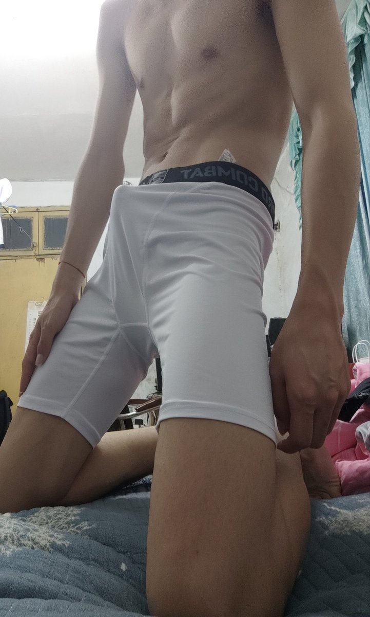 csdy20's tweet photo. 谁想吃 谁想玩（10自然切换这块）
#男大学生 #少年 #男高中生 https://t.co/E7eCWDY9QX
