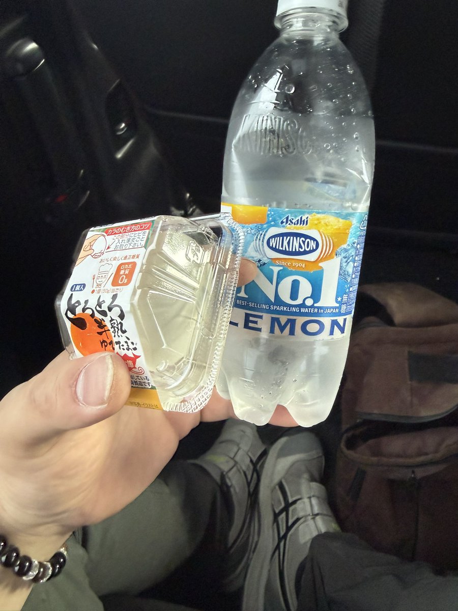 めろん めろわーる🍈🎮🤮 tweet media