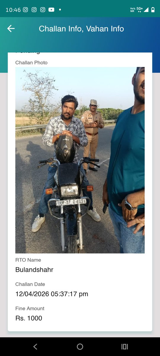 journalistkapi4's tweet photo. घर में खड़ी एचएफ डीलक्स बाइक का बुलंदशहर पुलिस ने काट दिया चालान
फोटो स्प्लेंडर प्लस का और चालान काटा एचएफ डीलक्स का
Up 37 0 6631 नंबर एचएफ डीलक्स का जबकि फोटो में स्प्लेंडर प्लस पर यही नंबर प्लेट लगी है. @bulandshahrpol
@Uppolice @dgpup @DigMeerut18824 https://t.co/Oyfdlhmxpb