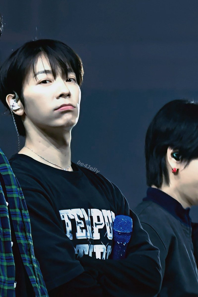 be4Jelly's tweet photo. 260403 SS10 SJ-CORE IN SEOUL DAY1

👀🐶

#동해 #ドンへ  #donghae  #東海
#슈퍼주니어 #superjunior
#SUPERSHOW10_SJCORE
#20th_Anniversary_TOUR https://t.co/kFfByoqXsZ