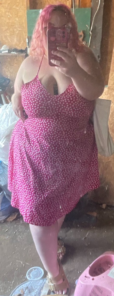 soggycashewz's tweet image. i looked cute yesterday btw :p 💗

#makeup #girlstreamer #twitch #wlw #lgbt