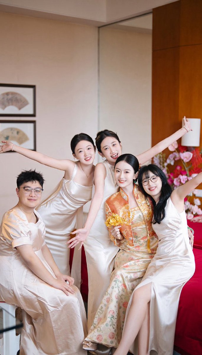 罗百万 tweet media