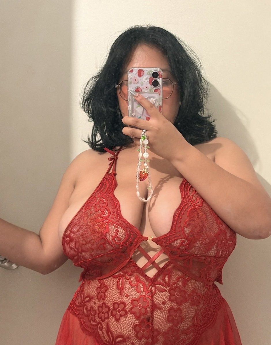 abbbigail_honey's tweet image. Entonces se me ve bien el rojo? ❤️✨
#fyp  #parati