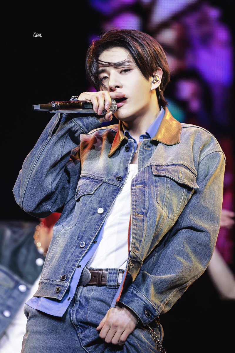 ‧₊˚ ☁️⋅ 𝒑𝒓𝒆𝒕𝒕𝒚 𝒃𝒐𝒚 .ᐟ ♡ 𓂃 ₍ ˆ◝ ֊ ◜ˆ₎ tweet media