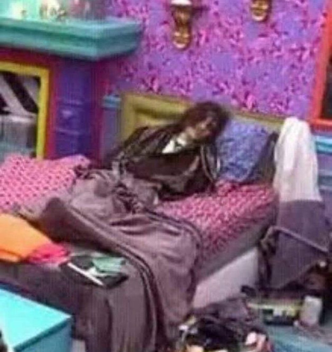 “os ciúmes são para gente insegura” 

Eu quando shippam o KIRISHIMA com alguém que NÃO é o BAKUGOU: