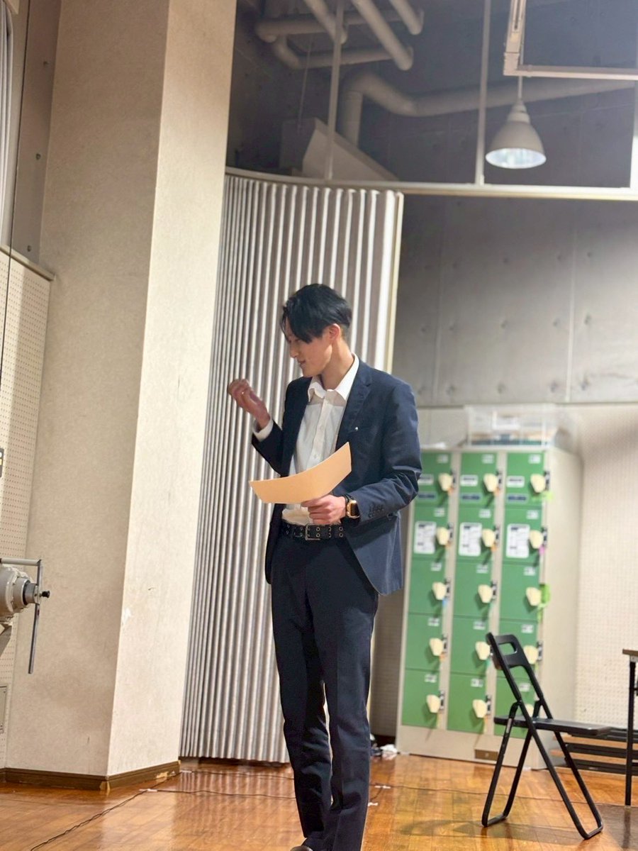 昨日も稽古！

やっと両演目のキャストが揃いました！
今回の公演この5人で2作品作って行きます！

どちらの作品も今丁寧に細かく見ていってますが、感情表現の難しさ、ここから逃げることなく5人が挑んでくれているので、
見てるこっちは楽しくて堪らないです。