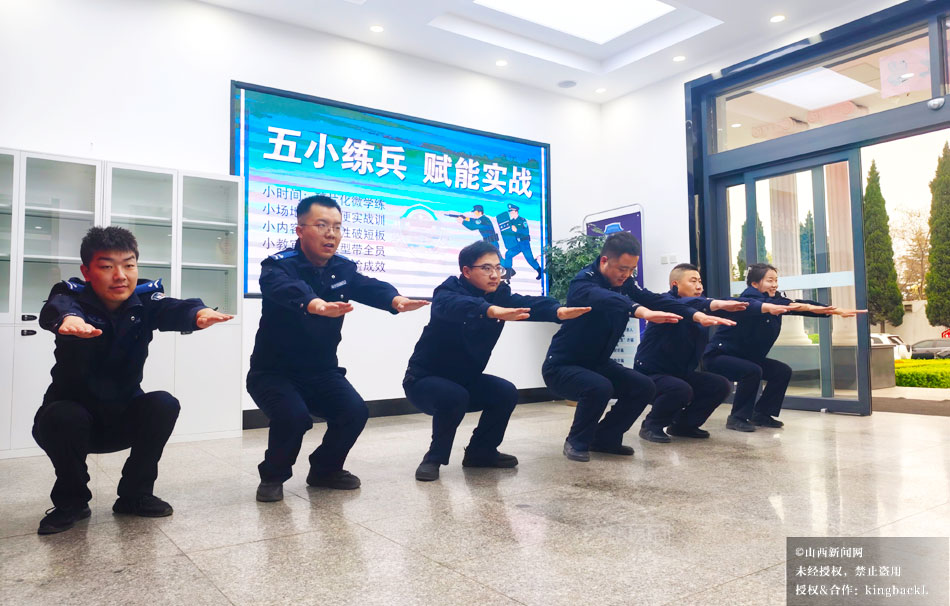 sxxww518's tweet image. 2026年阳城公安推行“五小练兵”模式，精准提升民警辅警核心能力与实战素养。
Yangcheng Police launched the "Five Small Drills" model in 2026 to precisely enhance officers' core competencies and practical skills. #Training #Enhancement