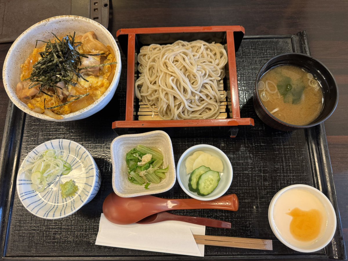 1965Nightbird's tweet photo. どちらも1450円 https://t.co/fspJxY8OdV