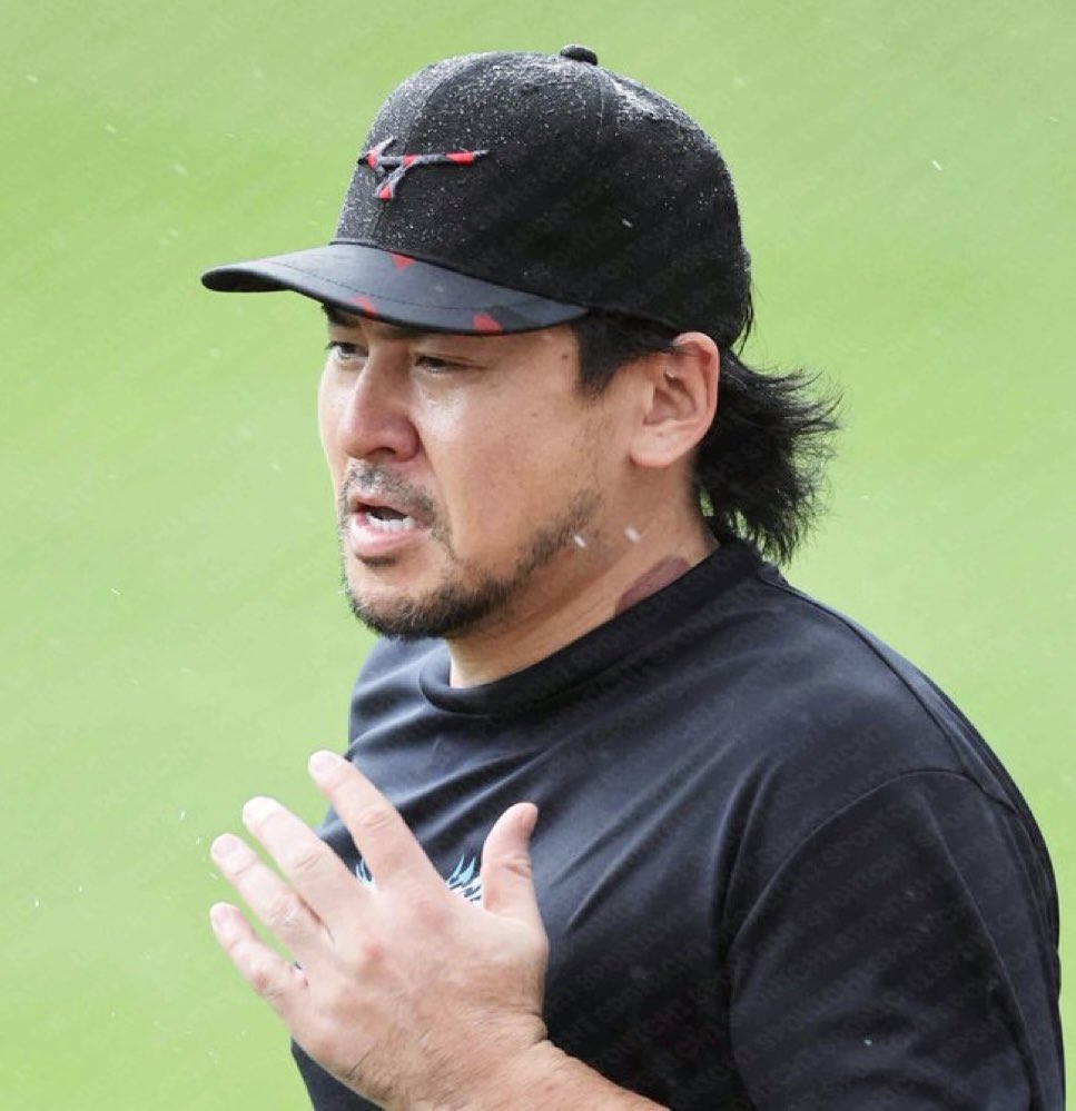 カープノコトバ tweet media