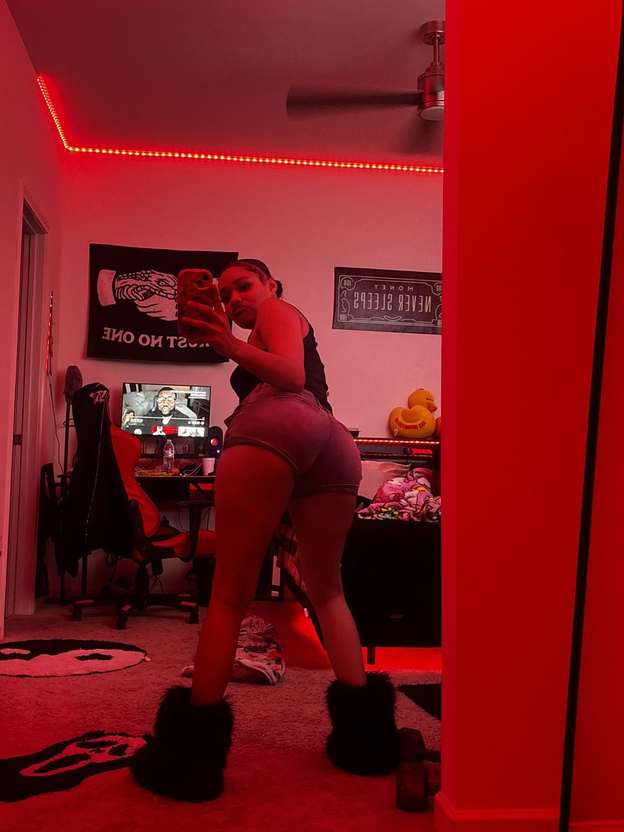 Trin Trin tweet media