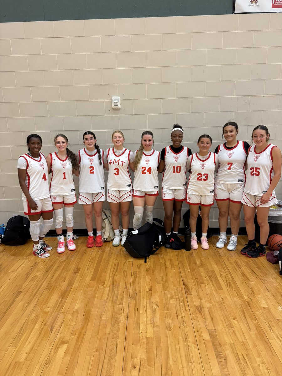 4MTBasketball's tweet photo. S/o to 4MT 17U Red, they went 2-2 this weekend! Added some new pieces and starting to build chemistry as we gear up for the summer. This group plays hard — excited to see how it all comes together down the stretch! 

#4MT #NextPlay #trusttheprocess #GoGetWhatYouWant https://t.co/xWw5DtdDKi