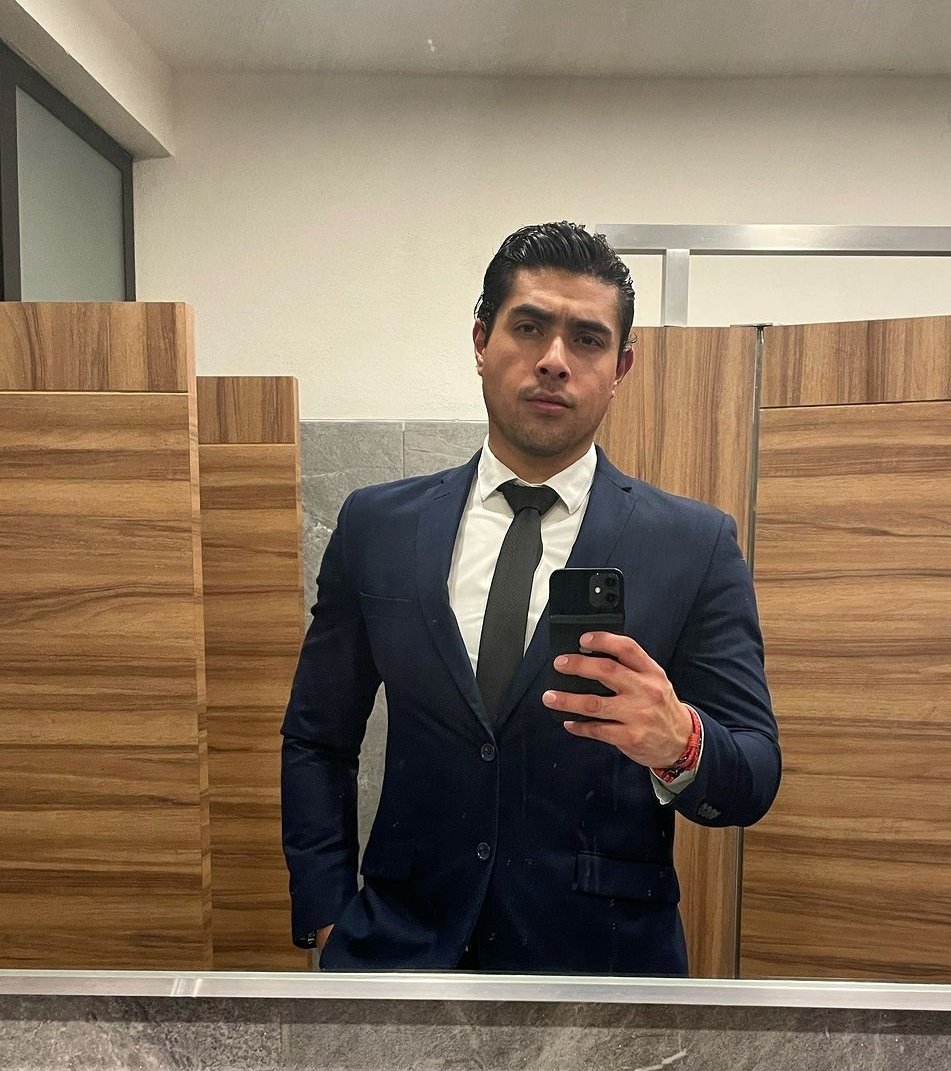 Clarck Bzz tweet media