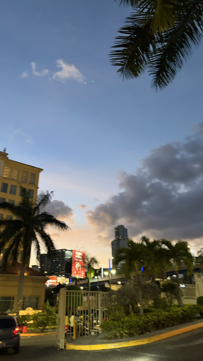 Vecin🅾️Regi🅾️ tweet media