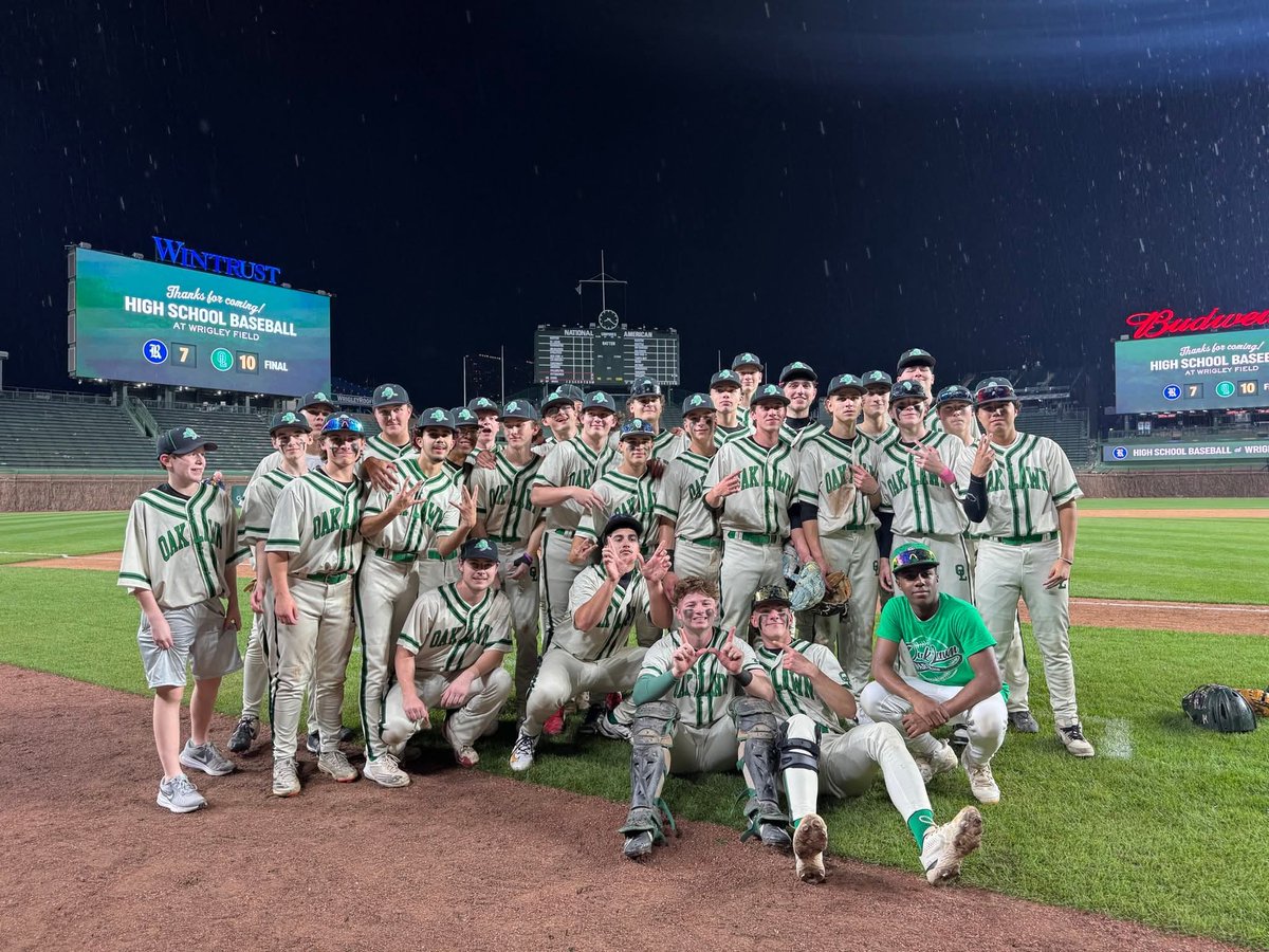 OLCHSAthletics's tweet image. What a day to be a Spartan! ​Huge thanks to the Cubs for the chance to play at Wrigley Field. It was an honor to take on @ReavisAthletics in a setting our players will never forget. We loved sharing this historic moment with them! ​A dream come true for our two communities!