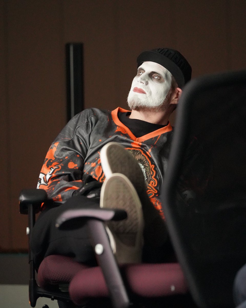 Astronomicon tweet media