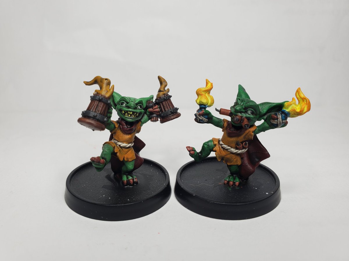CatHultberg's tweet image. Finished the eyes and inking for the @MoonlightMinis goblins. I am loving how they are turning out! Probably going to take a breather before finishing the highlights and basing but I am really happy with the work so far is turning out. #miniatures #miniaturegaming #workinprogress