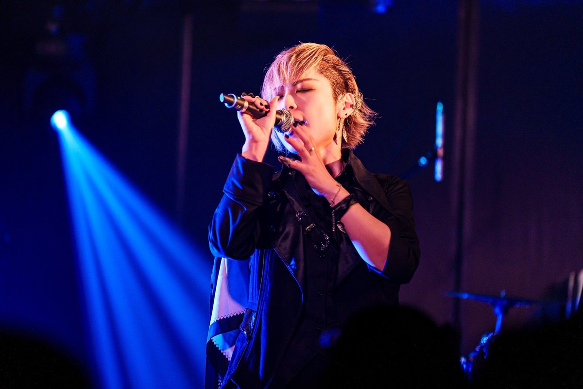 C0203Sachi's tweet image. 親愛なる皆様、御機嫌好う
今週も貴方に佐知あれ🎩

～今週は
・13日(月)22:00
舞台「ヒトモドキの唄」キービジュアル公開

・15日(水)23:59まで
舞台「ロベスピエール～夜明けへの進軍～」配信&amp;amp;Blu-ray販売締め切り

・18日(土)
ライブ「SHOHEI主催-夜会-」
出演～

#佐知あれ