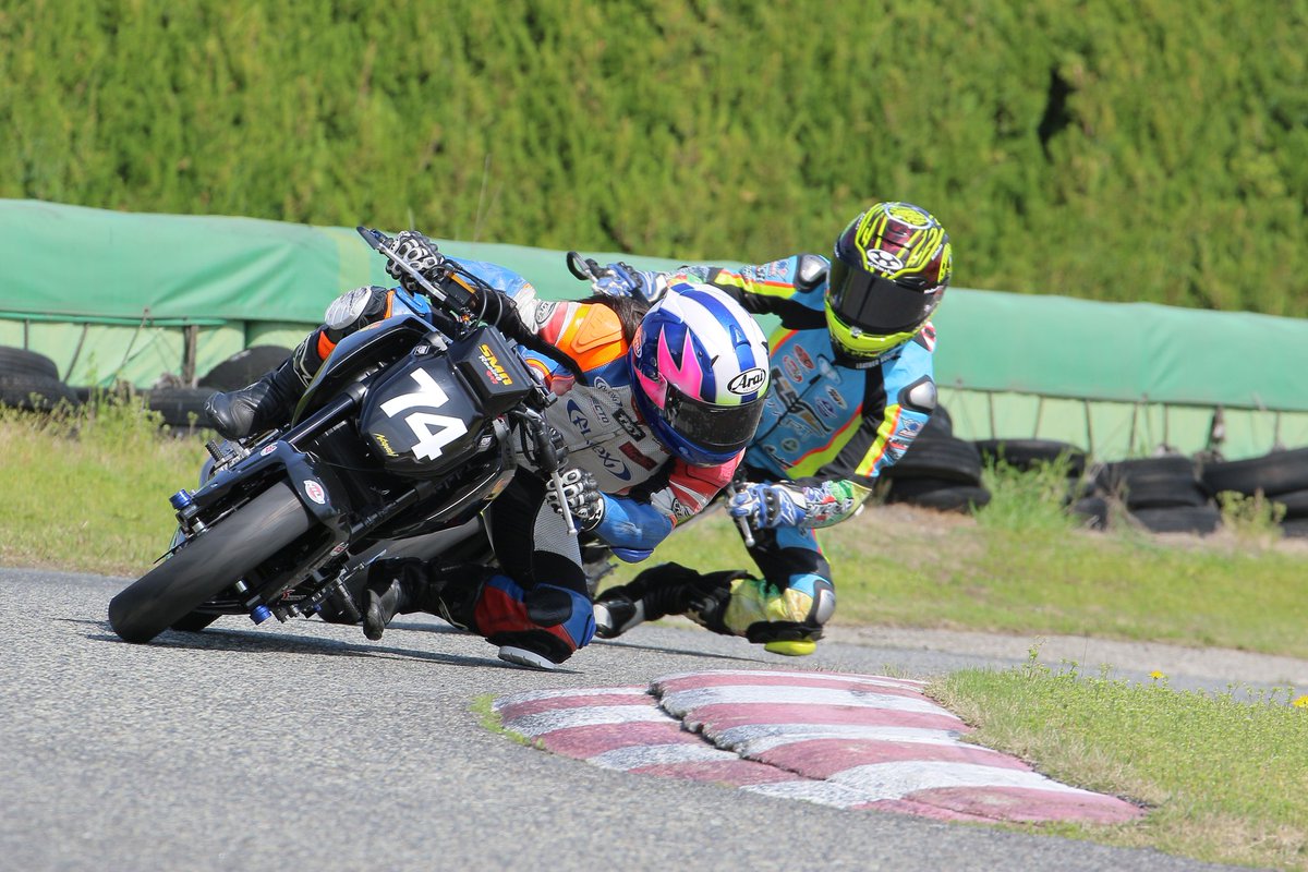 7aQ4zcsJ3FlXGoy's tweet photo. オールジャパンミニバイクレース第1戦に参戦して来ました。
予選で珍しく転倒して、決勝は右手が痺れてまともに走れなかったそうです。
予選4位/8台
決勝5位/8台

しばらく休憩かも…

#ETHOSdesign
＃SMG
＃HRCGROM
＃オールジャパンミニバイクレース
＃堺カートランド https://t.co/IA52bdylff