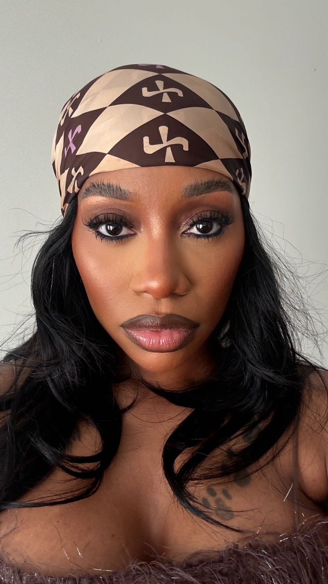 AshForde 🇬🇾🇧🇧 tweet media