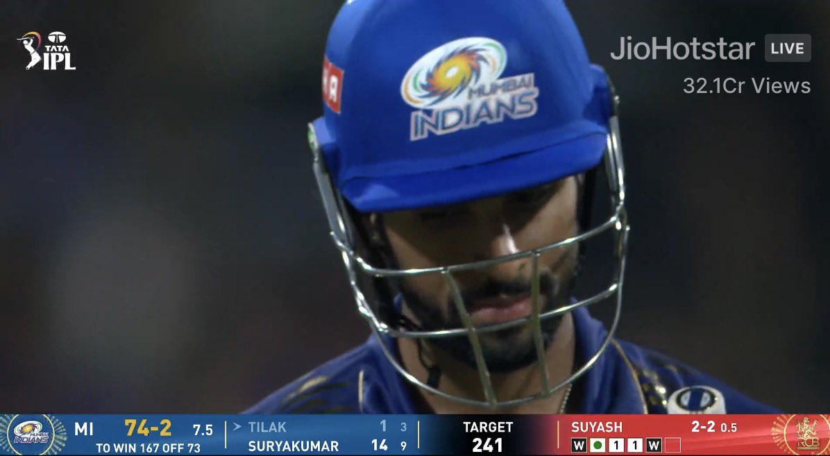 𝐊𝐨𝐡𝐥𝐢𝐧𝐚𝐭!𝟎𝐧_👑🚩 tweet media