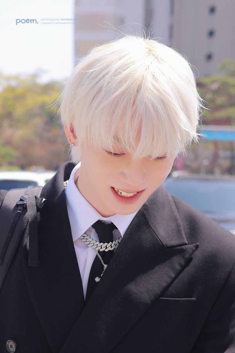 writeuapoem's tweet photo. 260413 아돌한출근

#나캠든 #KAMDEN #앰퍼샌드원
#나두빈 #カムデン #AMPERSANDONE https://t.co/fZmaSDc6GG