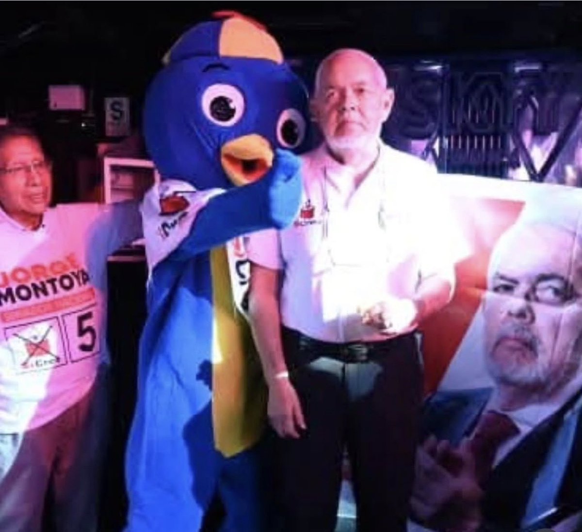 Hurgar en la Memoria 🇵🇪 tweet media