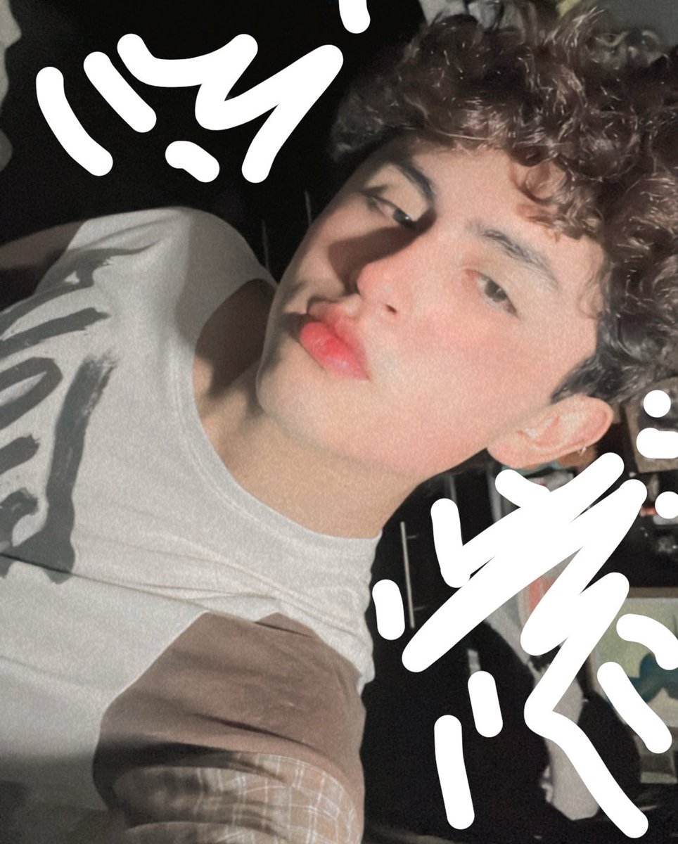 _Luixcv_'s tweet photo. Buenas buenas, aver que onda con x :3 https://t.co/5oWCgrPB2W
