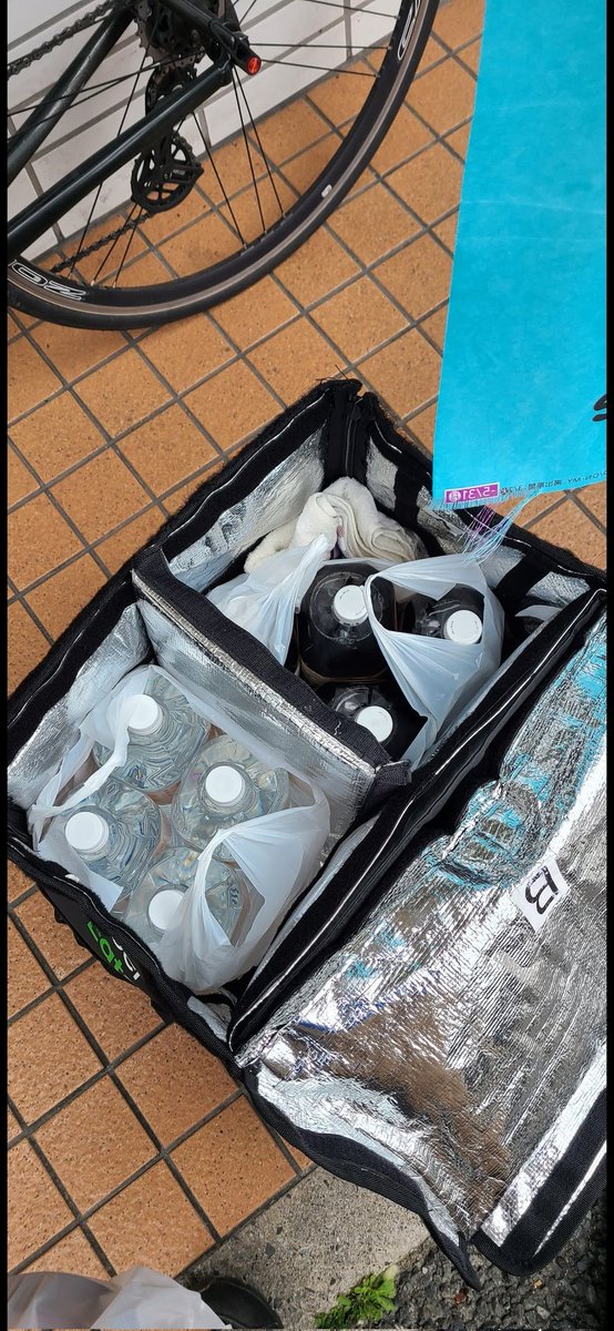 ryosuke0974's tweet photo. @EB4C2SxuRL66060 これ+コンビニで弁当等計17kgくらい自転車で https://t.co/IYdjF3Xmny