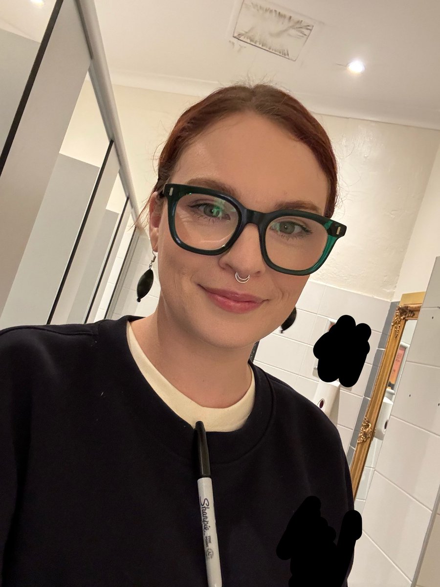 not emma tweet media