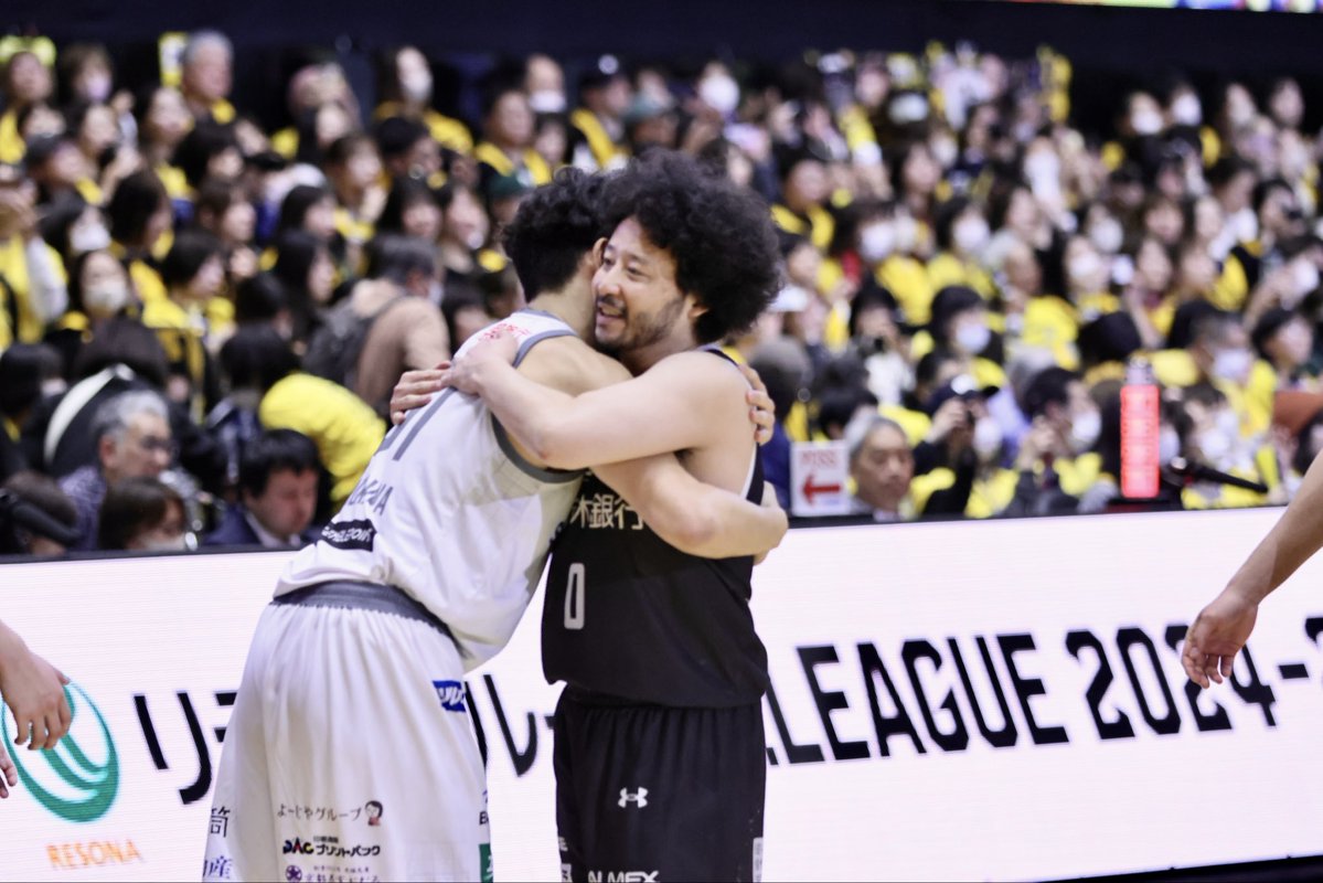 かなこ tweet media