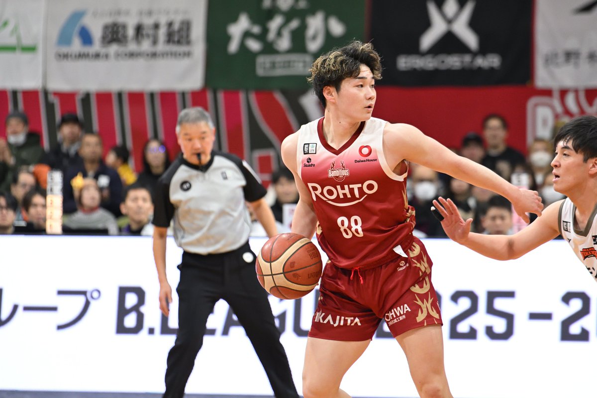 しげさん tweet media