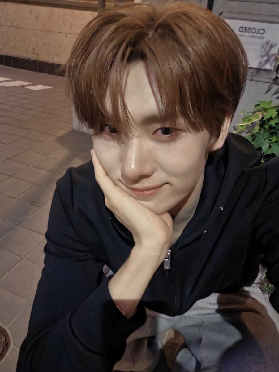 ponyoungjae's tweet photo. semangat senin https://t.co/6Iz2TY2jZx