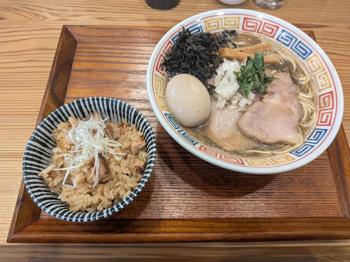 タキ タキ tweet media