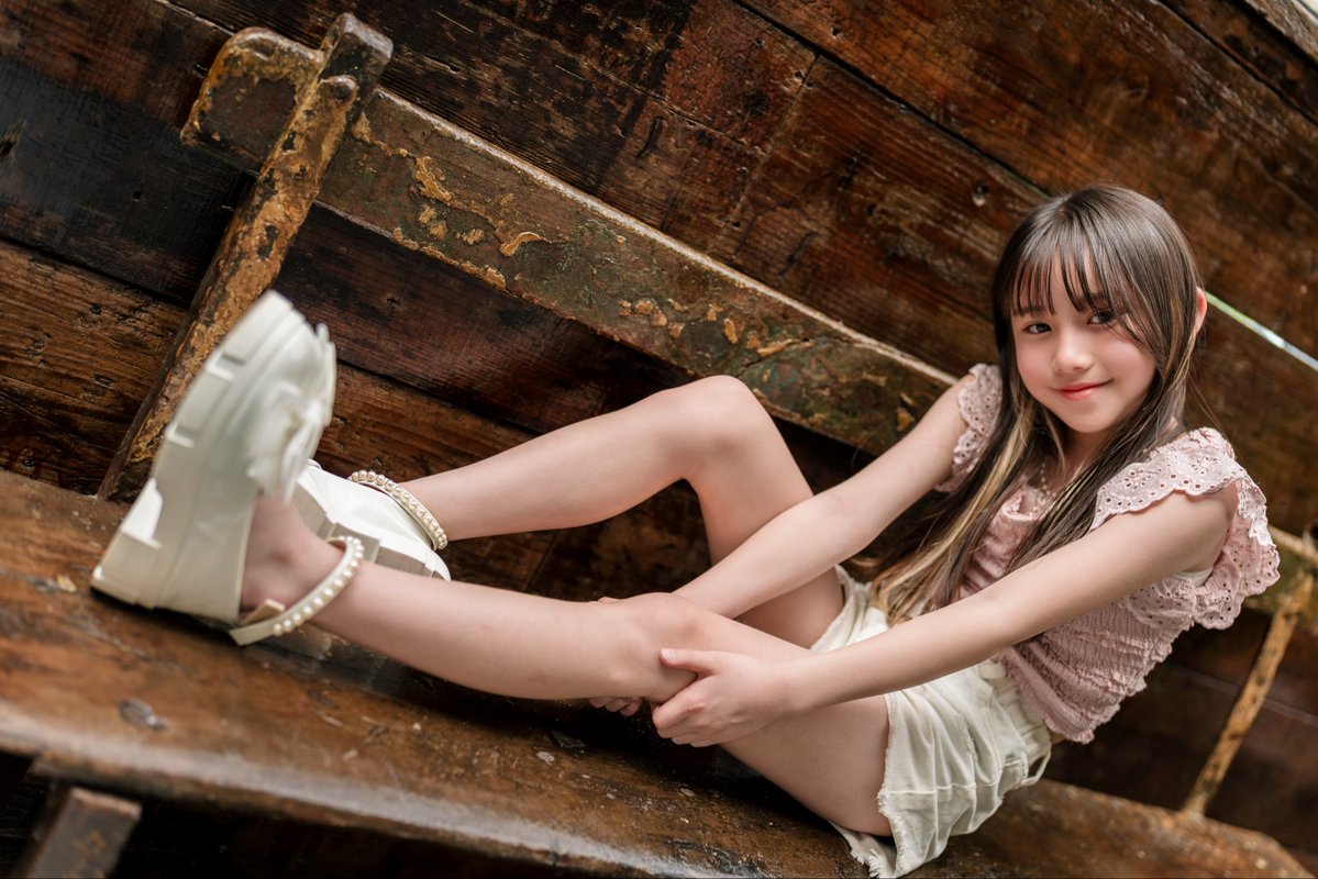 sasori_bomber's tweet image. 2026.4.12
akari
スタジオab

2回目の個撮あかりん📸✨️
めっちゃ美少女さんでフォトジェニックなので1枚1枚が絵になりますよね🥰

 #akari
 #AlicegirlsF4
 #TIP撮影会