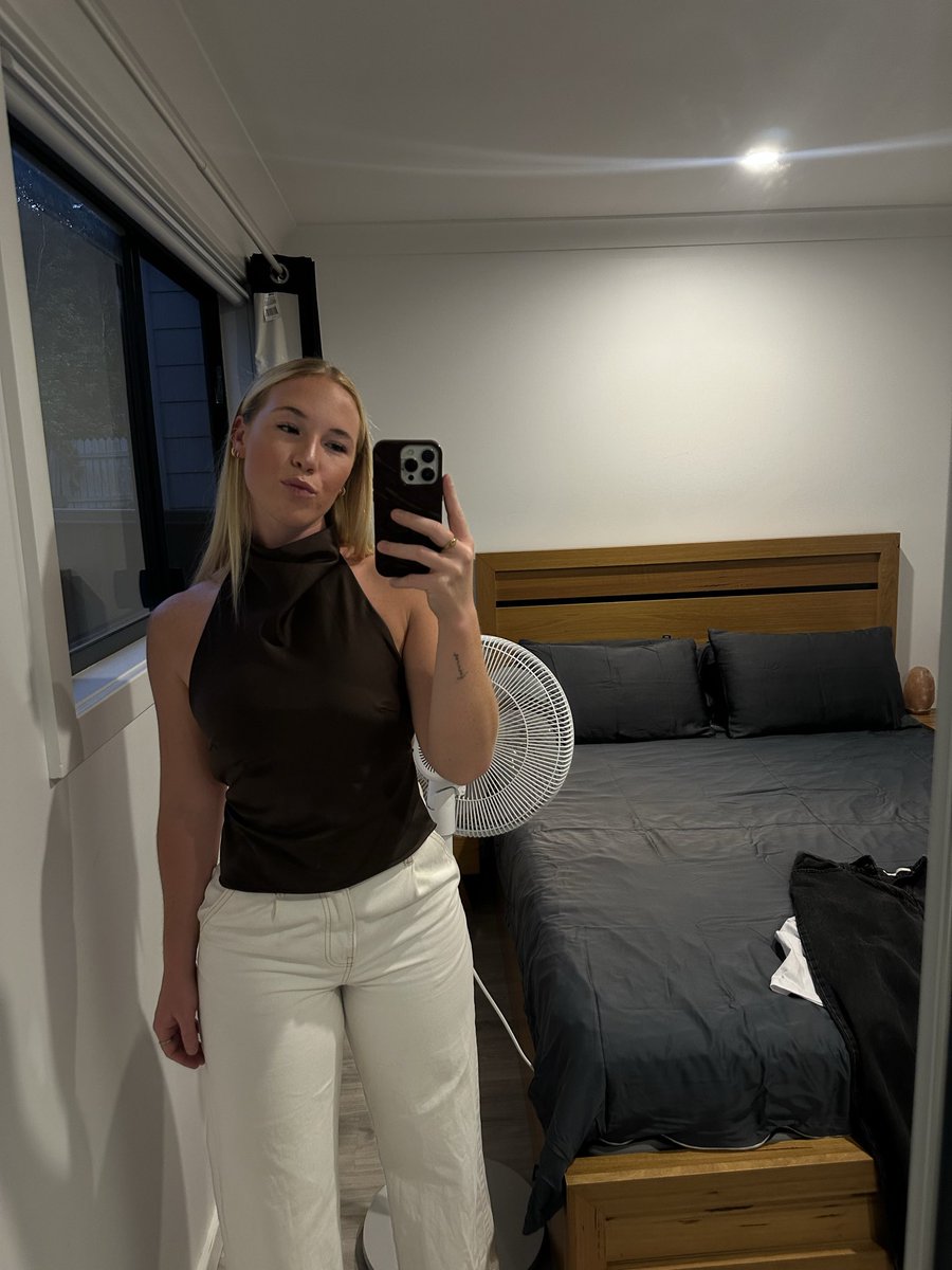 Goddess Lucy lee tweet media