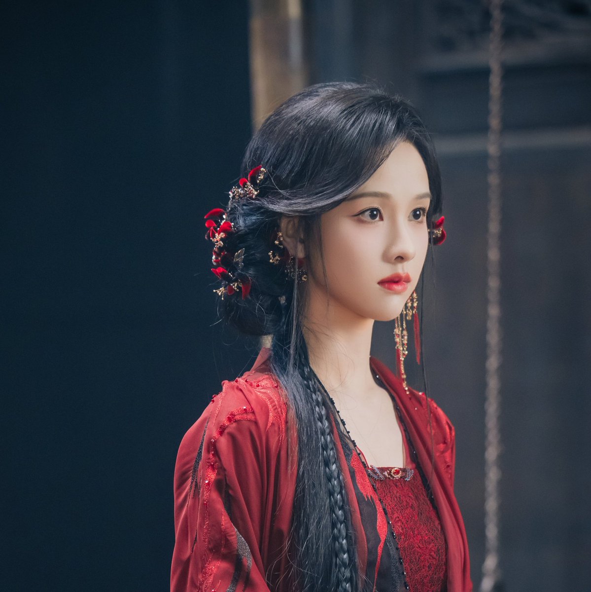 𝓝ᥫ᭡ tweet media