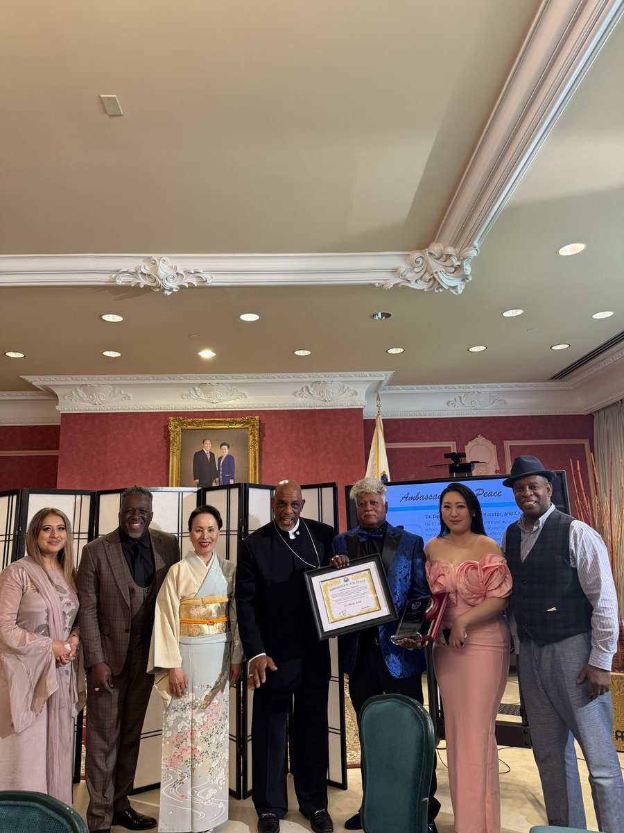 AishaForChange's tweet photo. Congratulations, Dr. Dean Scott, on being honored with the Peace Ambassador Award at The Washington Times in Washington, DC! Your dedication to promoting peace, leadership, and positive global impact is truly inspiring. Wishing you continued success in all that you do! https://t.co/uvOFbxhU0E