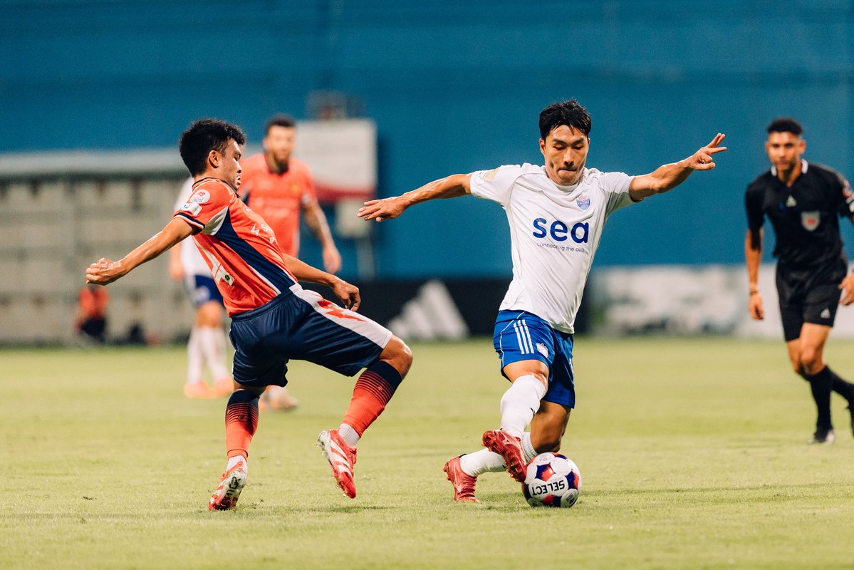 lioncitysailors's tweet image. The best action shots from last night as we defeated the Cheetahs to claim our 14th win in 16 #SPL matches and extend our unbeaten run in the league. 

#allhandsondeck #lioncitysailors