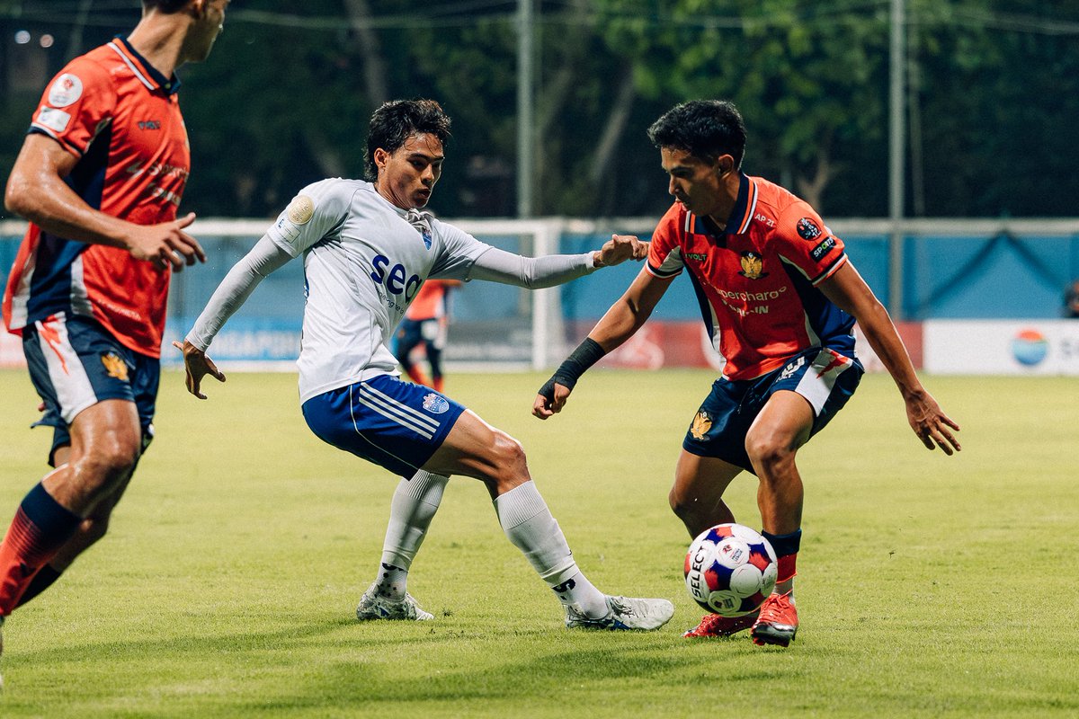 lioncitysailors's tweet image. The best action shots from last night as we defeated the Cheetahs to claim our 14th win in 16 #SPL matches and extend our unbeaten run in the league. 

#allhandsondeck #lioncitysailors