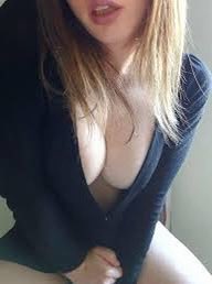 ellie may tweet media