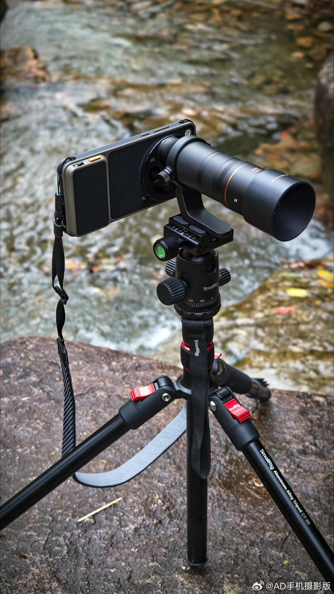 ayansonunigam's tweet image. OPPO Find X9 Ultra with its professional Photography kit 🚨

Look at the items ... Ohh beauty 😍 
#OPPO #OPPOFindX9Ultra