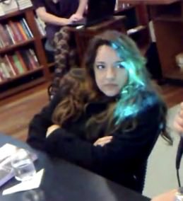 ana luísa tweet media